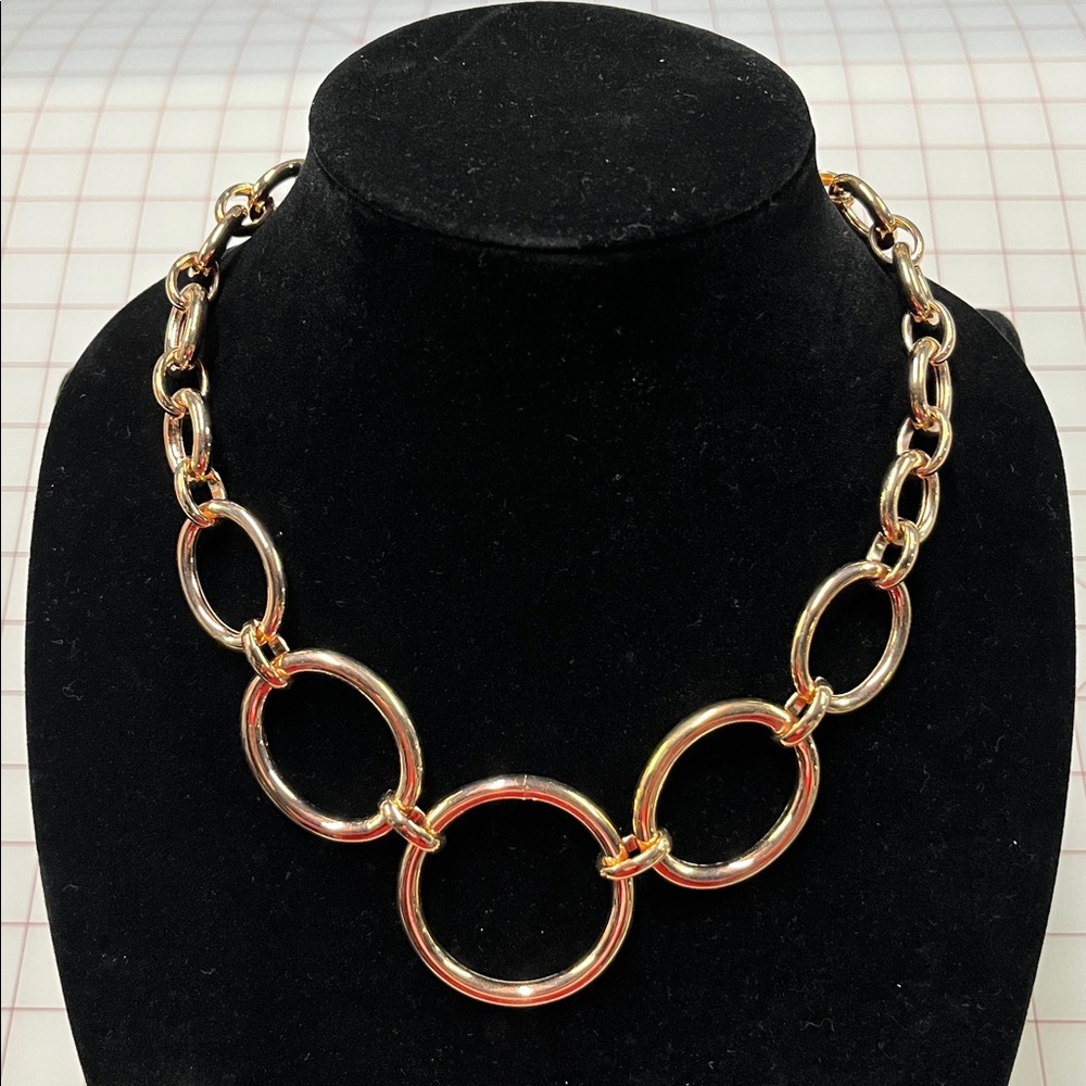 BRONZE MILAR ITALY Rose Gold Tone Graduated Circle/Oval Link Statement Necklace